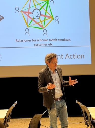 Ole Dalvang presenterer 